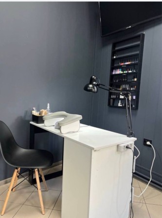 Продам терміново готовий бізнес Салон краси на Троєщині - фото 1