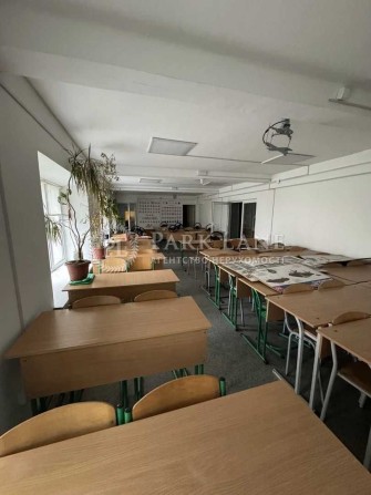 Продаж приміщення S-196м2 Виноградарь Світлицького 13 Вітряні Гори - фото 1