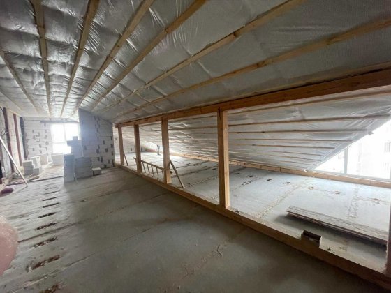 Продаж Мансарда НЕДОРОГО Святошинський р-н Академ містечко метро Киев