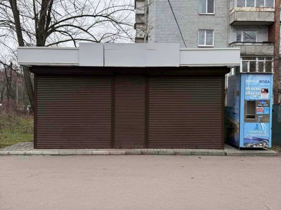 Продам нежитлову торгівельну споруду червона лінія