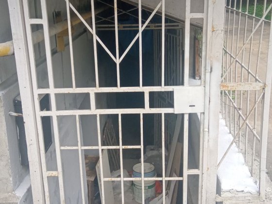 Продажа,обмен помешения ул.Гарматная,18 55м отдельний вход Київ