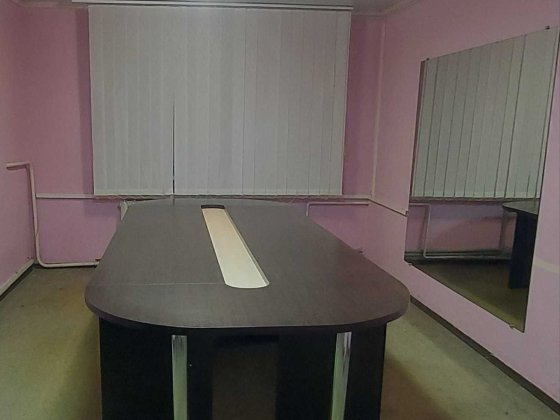 Продаж нежитлового приміщення, цоколь, пр. Металургів