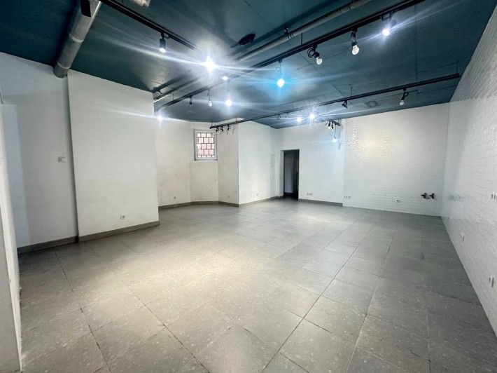 Продається приміщення на вул. Анни Ахматової, 35А (Позняки) - фото 1