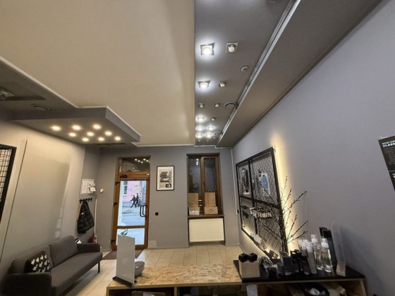 Продаж фасадного приміщення ближній центр вул.Зелена Львов