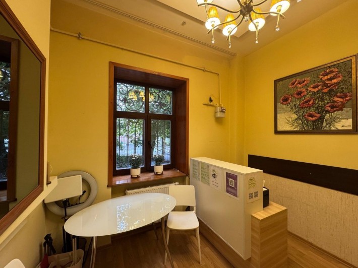 Продаж нежитлового приміщення в двох рівнях (1поверх і цоколь) на вул. - фото 1