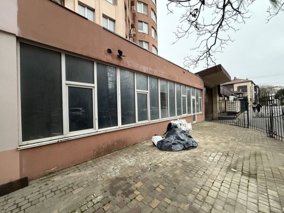 Срочная продажа фасадного помещения на Фонтане. ул.Львовская. Одеса