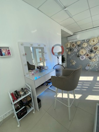 Срочно! Продаётся бизнес - салон красоты в Одессе - фото 1