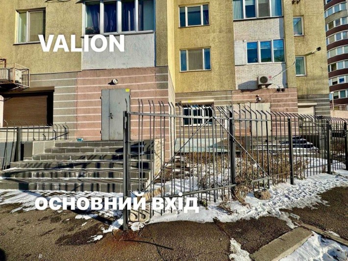 Продається ПРИМІЩЕННЯ 187 кв.м на першому поверсі Харківське Щосе 58 - фото 1