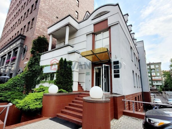 Продам офісне приміщення у ценрі 92000