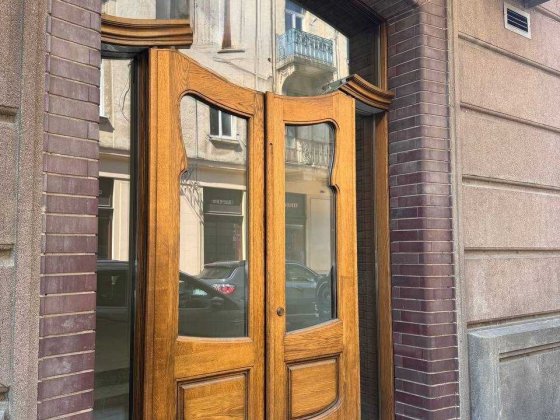 Продаж комерційного приміщення Менцинського центр Львів