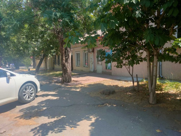 Продам Магазин в Центрі - фото 1