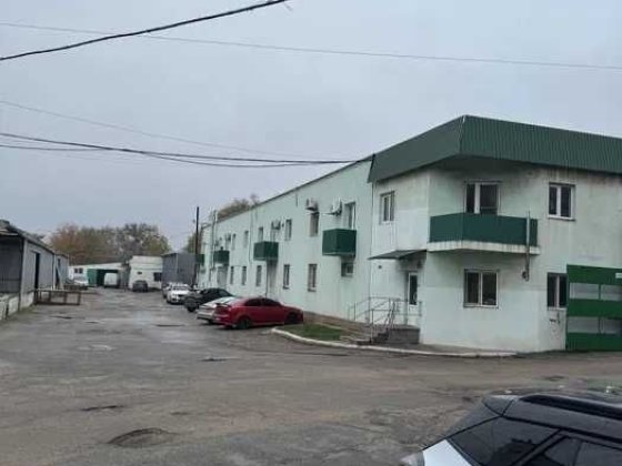 Склад-офіс у центрі міста 1600 м2