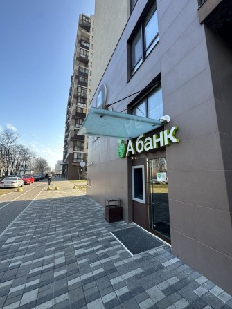 ЖК Варшавський Прибуткове нежитлове приміщення на фасаді. - фото 1