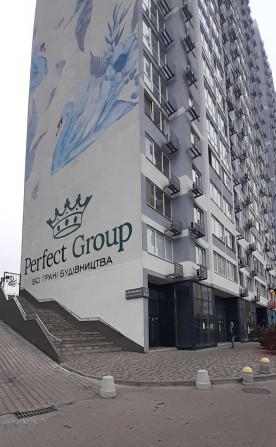 Без% Продаж приміщення 71 кв.м. ЖК Лебединий Ревуцького 40-В 1-поверх - фото 1