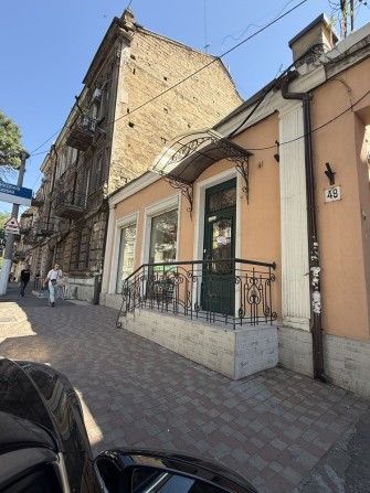 Салон-магазин на Канатной 90м2. Отдельно стоящее здание - фото 1