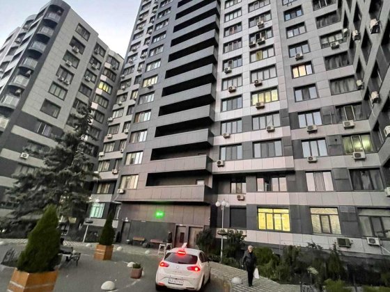 продаж цокольного приміщення, житловий фонд, Квартира/ офіс. Киев