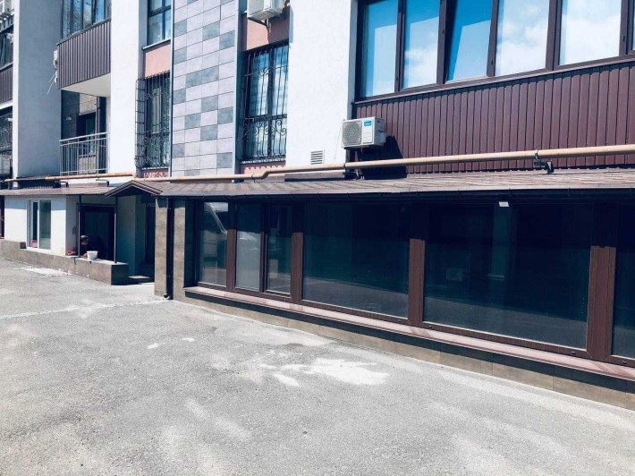 Продам коммерческое помещение на Нагорке, ЖК на Лазаряна - фото 1