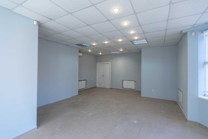 ПРОДАЖ Окремо Стояче Офісне приміщення вул. Ю. Савченко - фото 1