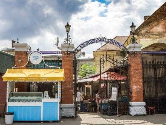 Без комісії! Місце на ринку  вільного призначення ! Центр ! Терміново Львов