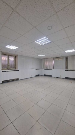 Джонна Маккейна, 35А метро Зверінецька - фото 1