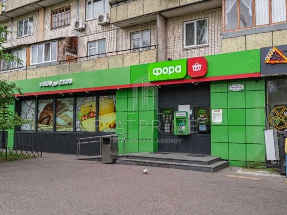 Продаж торгового приміщення площею 651,6м2 в Дніпровському р-ні Київ