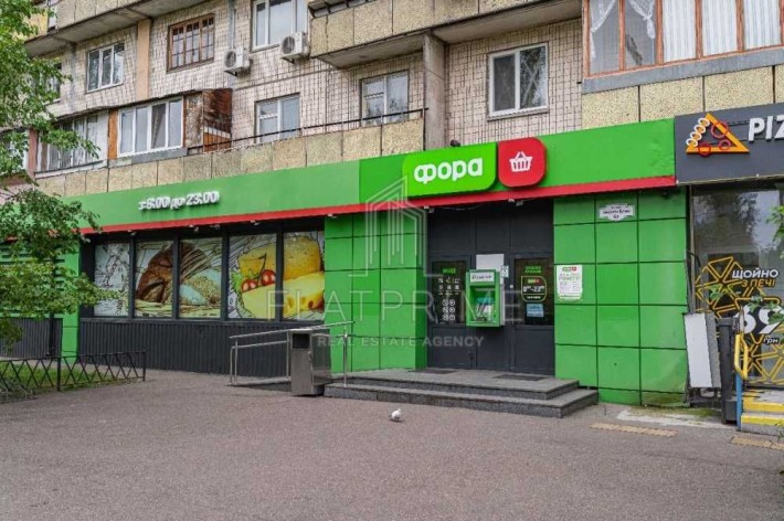 Продаж торгового приміщення площею 651,6м2 в Дніпровському р-ні - фото 1