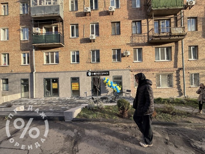 Бомба-інвестиція! Метро поруч, трафік шалений, оренда вже працює! - фото 1