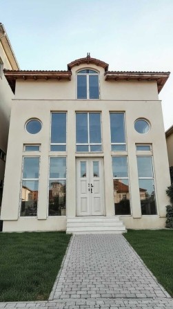 Здание на 10 станции Фонтана. - фото 1