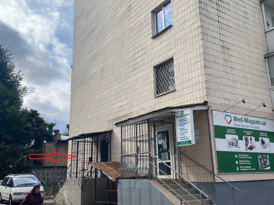 Продаж нежилого приміщення Салютна 4а Киев