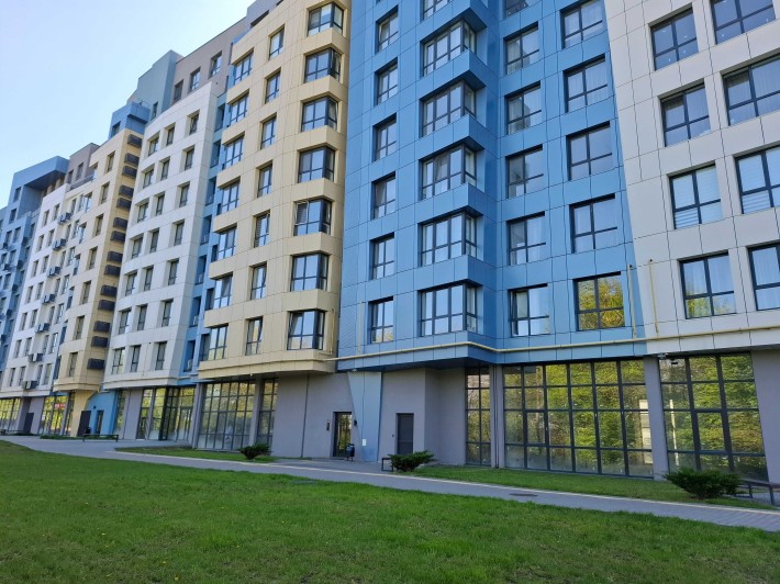 Продаж комерційного нежитлового приміщення в ЖК Парк Арена Львів. - фото 1