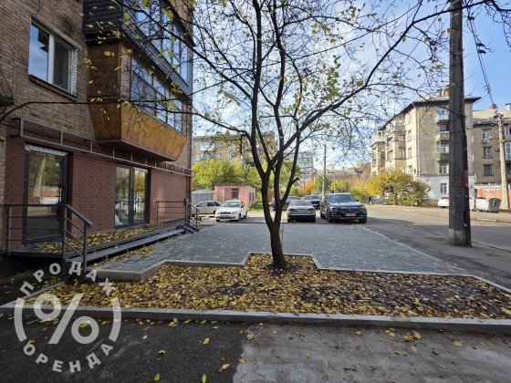 Топова локація! Фасад на Мукачевській - 17 м2 для Вашого бізнесу! Київ