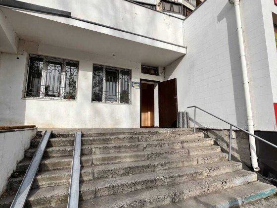 Продам нежитлове приміщення на Заболотного за 10 000у.о. Одеса