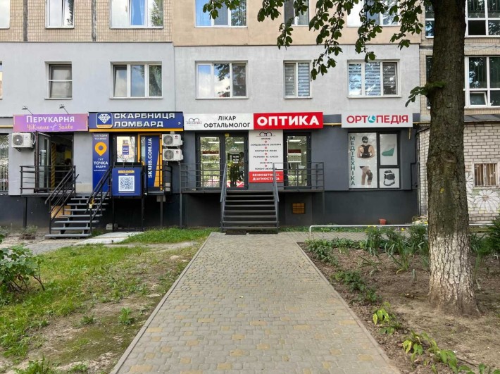 Дохідне приміщення з орендарями, фасад, перехрестя, зупинка - фото 1