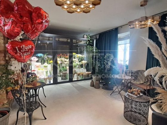 Продаж фасадне приміщення 110м2 центрі Києва, біля Маріїнського парку) Київ