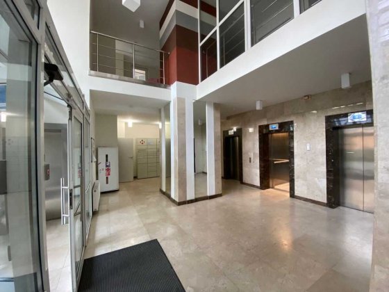 Офіс, Клініка, Салон 74 кв.м, ЖК Адамант, вул. Липківського 33-а Киев