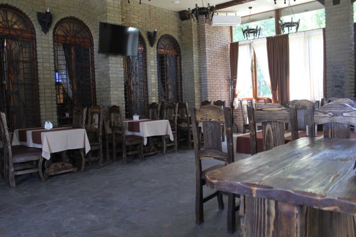 Оренда, продаж, комерційне приміщення, ресторан, 335м2, червона лінія - фото 1