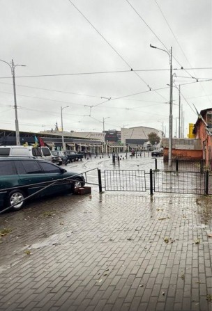 Центр Привоз продам коммерцию отдельное здание по ликвидной цене - фото 1