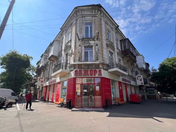 Фасадное помещение под ваш бизнес в центре! Одесса