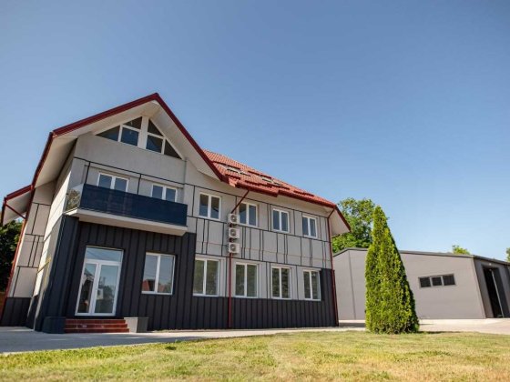 Продаж офісно-складського приміщення з земельною ділянкою у Львові Львів