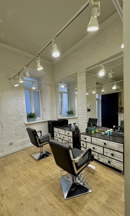 Продам готовый САЛОН КРАСОТЫ в центре Харькова Павловская площадь - фото 1