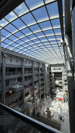 Продам помещение в торговом центре Афины. Греческая  площадь, центр - фото 1