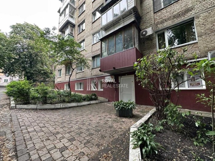 Продаж Комерційного приміщення 220 м2 КПІ пров. Старокиївський 5 - фото 1