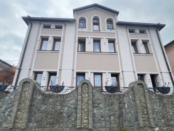 Продаж 2-ох будинків Львів