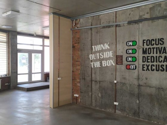 Продаж 3-и поверхової комерційної будівлі по пр. Чорновола Львів