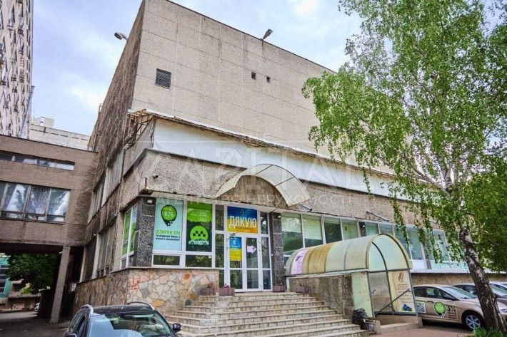 Без комісії. Окрема будівля 2083м2  біля м. Чернігівська Г.Полуботка - фото 1