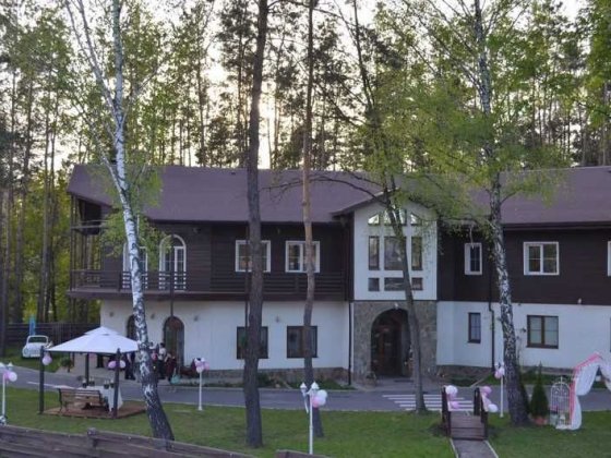 Ресторанно-готельний комплекс, Віта-Поштова, Київ поруч Київ