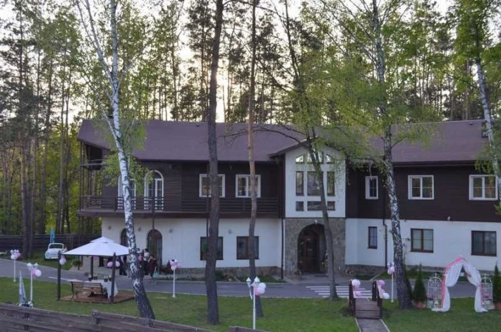 Ресторанно-готельний комплекс, Віта-Поштова, Київ поруч - фото 1