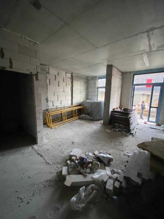 Продаж комерц. приміщення на вул. Олега Мудрака 1, пл 42.18 кв.м - фото 1