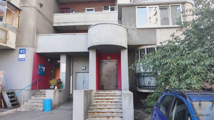 Офісне Дубового 41 Соцгород 31квм 2-й пов з 14-и метро Дарниця - фото 1