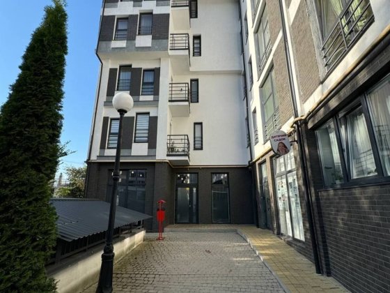 Продаж комерційного приміщення з готовим (орендарем) Львів